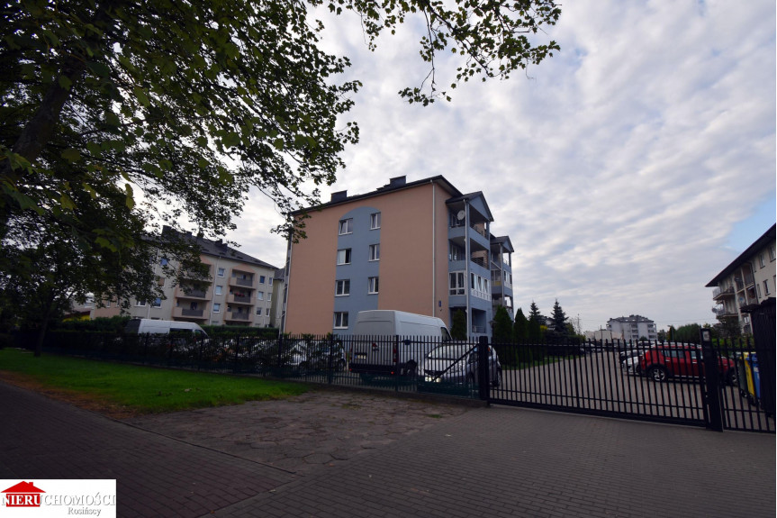 wołomiński, Wołomin, Mieszkanie w centrum 70 m2 lub lokal usługowy